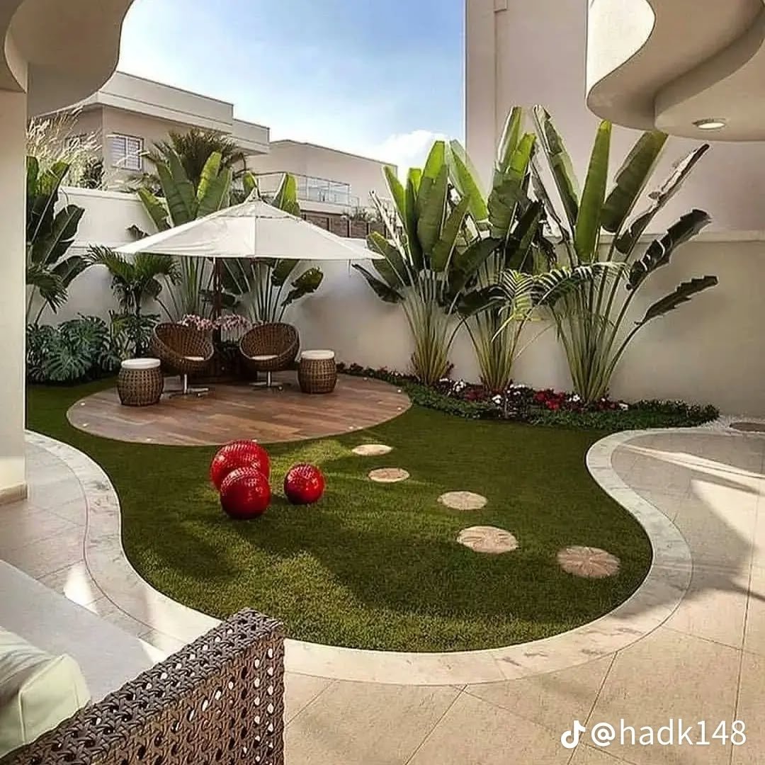 تنسيق عشب وأشجار